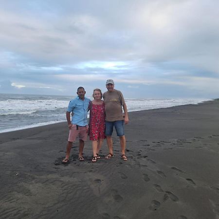 Laguna Caldera Lodge Siqurres Da Alegria Buitenkant foto